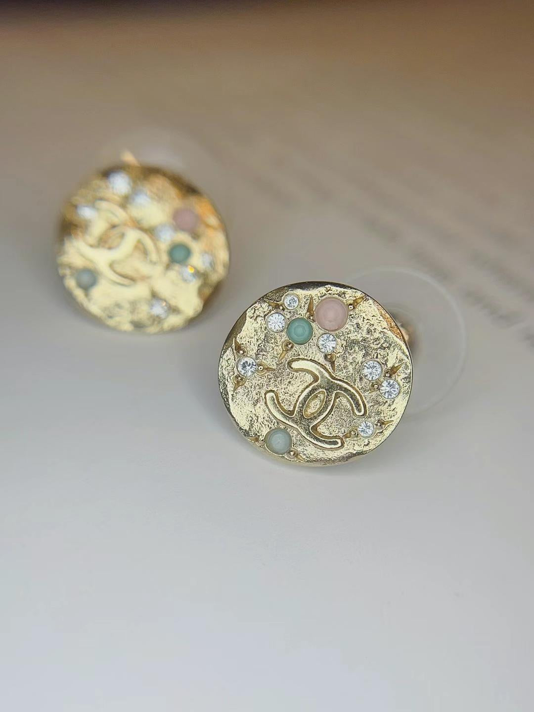Chanel Earring CC Round Stunning Gold