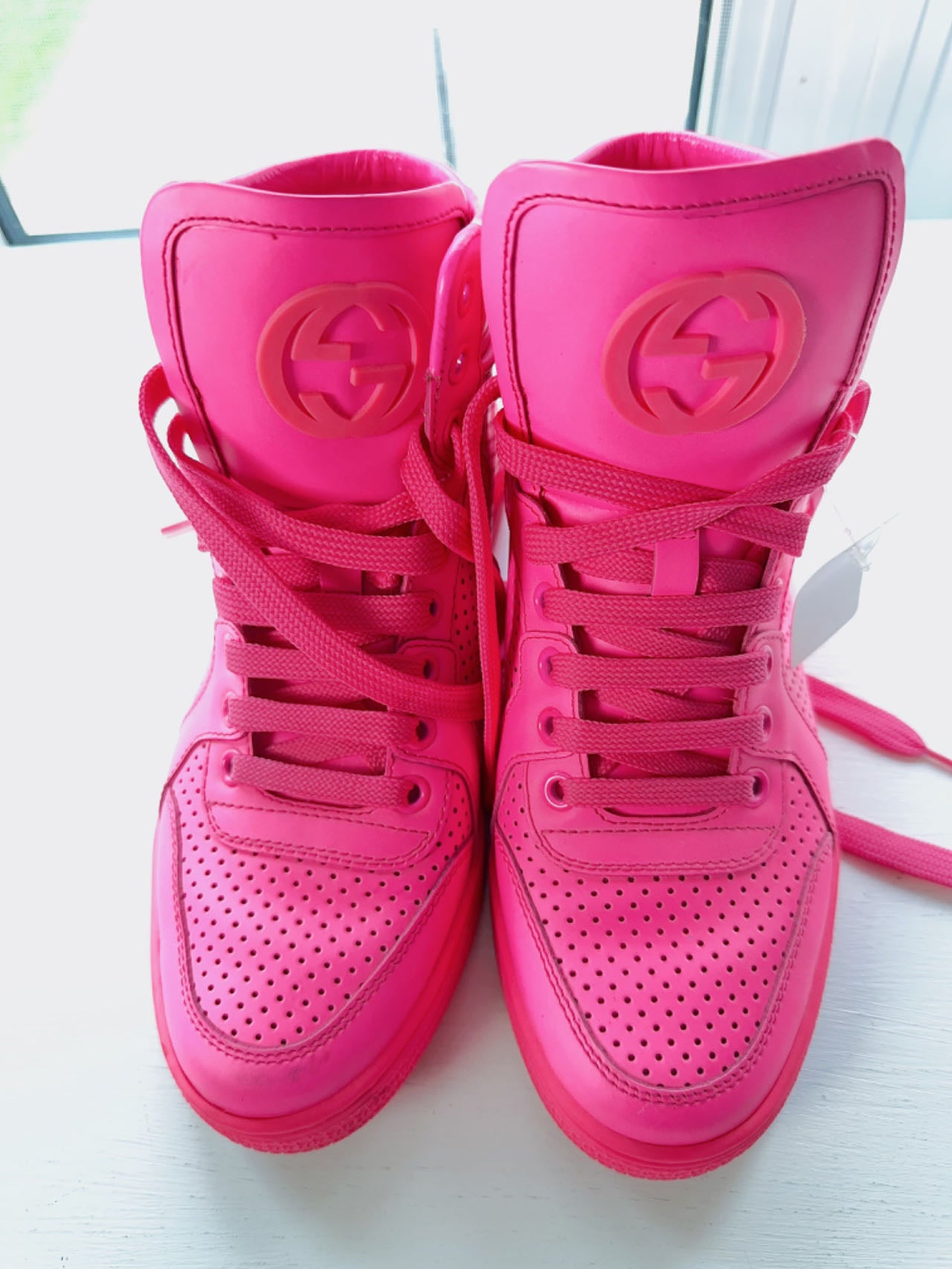 Gucci Neon Pink Leather Interlocking G High Top Sneakers Size 35.5