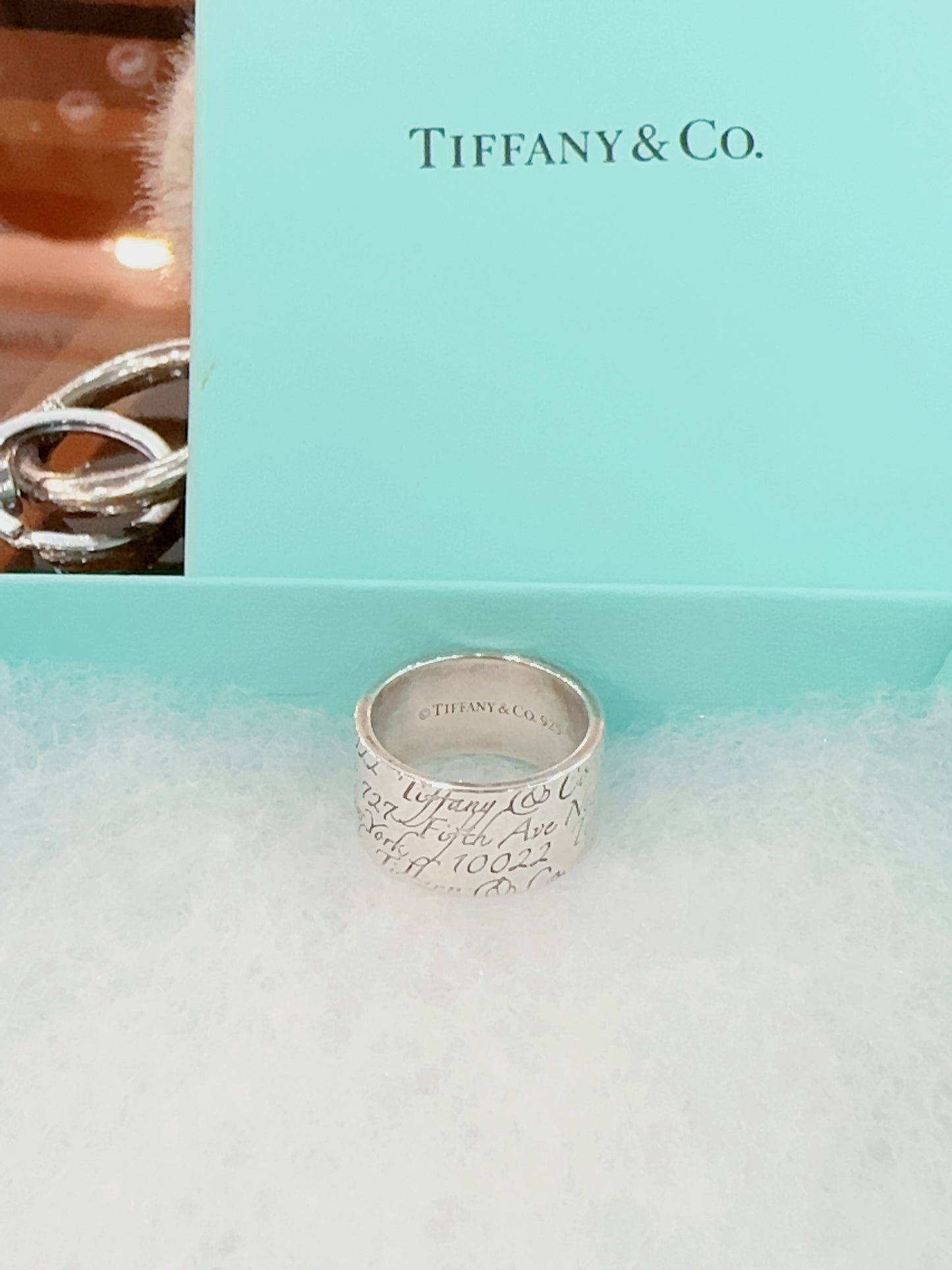 Tiffany & Co. Wide Notes 5th Avenue ring