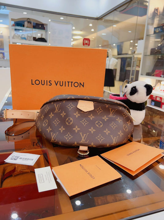 Louis Vuitton Monogram Bum bag - luxhub.ca
