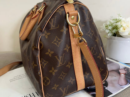 Louis Vuitton Monogram Speedy Bandoulière 30