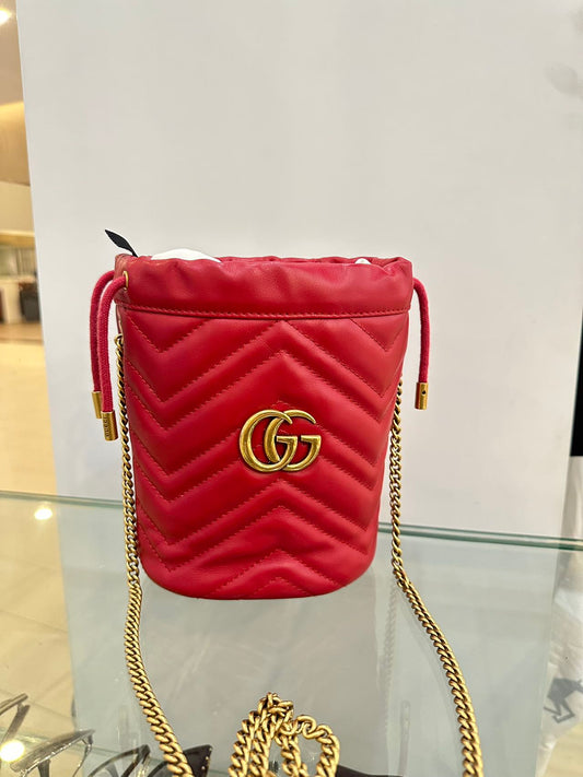 Gucci GG Marmont Mini Bucket Bag Red