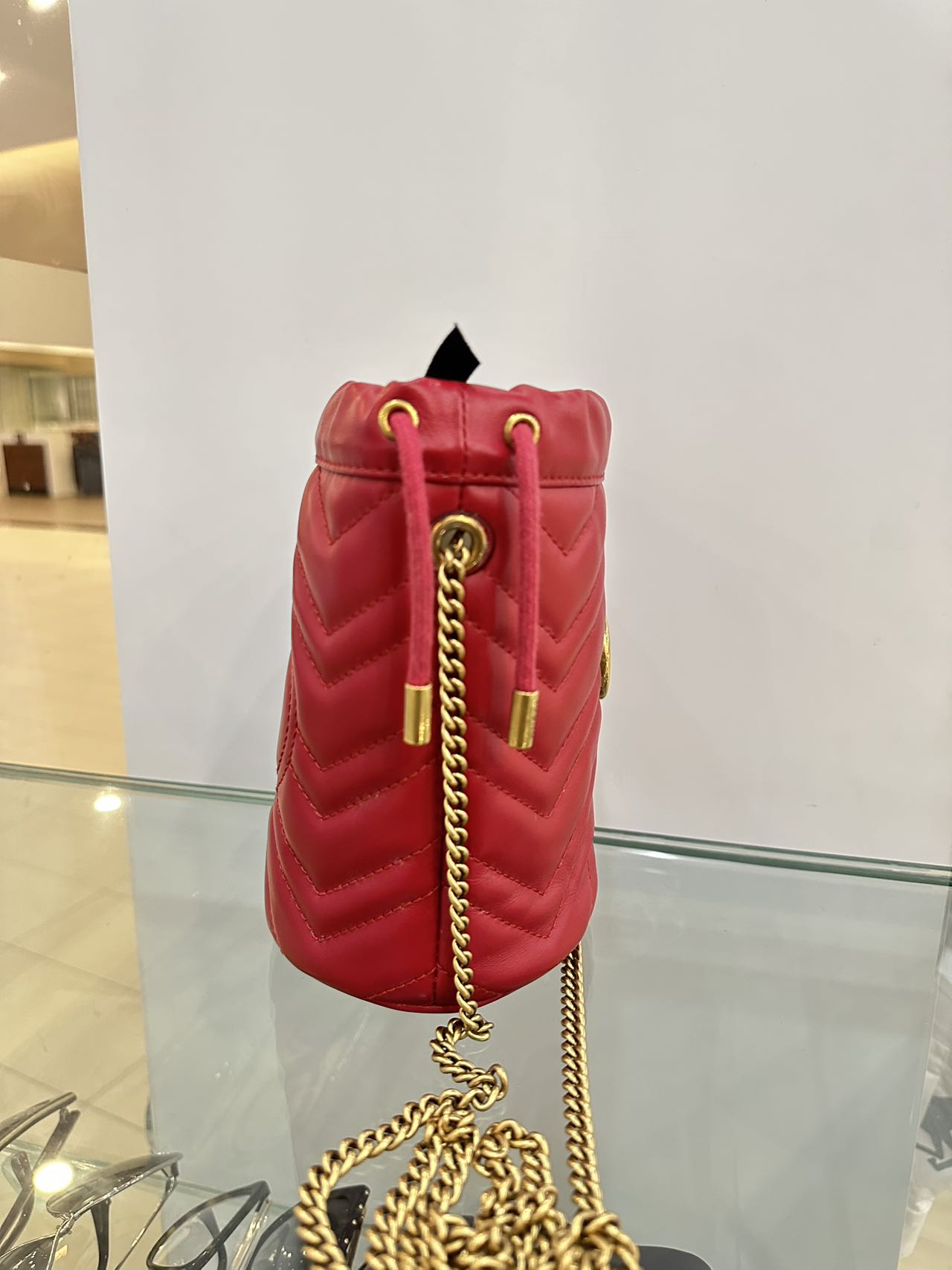 Gucci GG Marmont Mini Bucket Bag Red