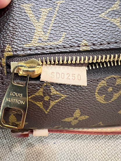 Louis Vuitton Monogram Pochette Métis
