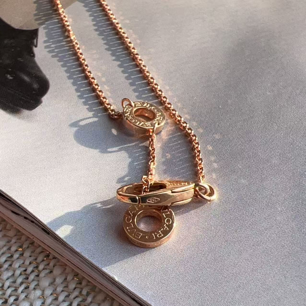 Bvlgari Divas' Dream Carnelian Diamond 18K Rose Gold Necklace