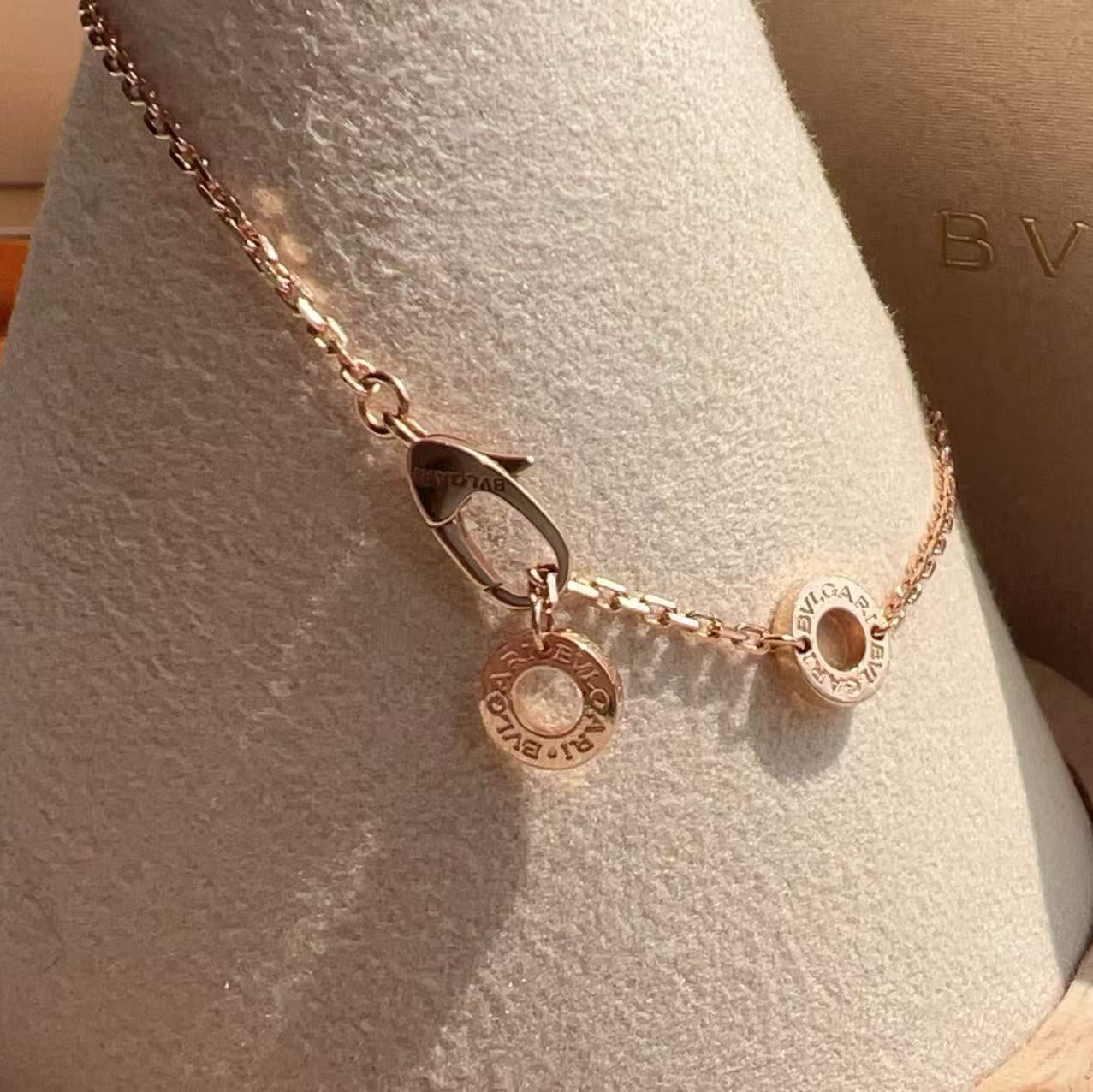 Bvlgari Rose Gold, Diamond and Mother-of-Pearl Divas' Dream Bracelet