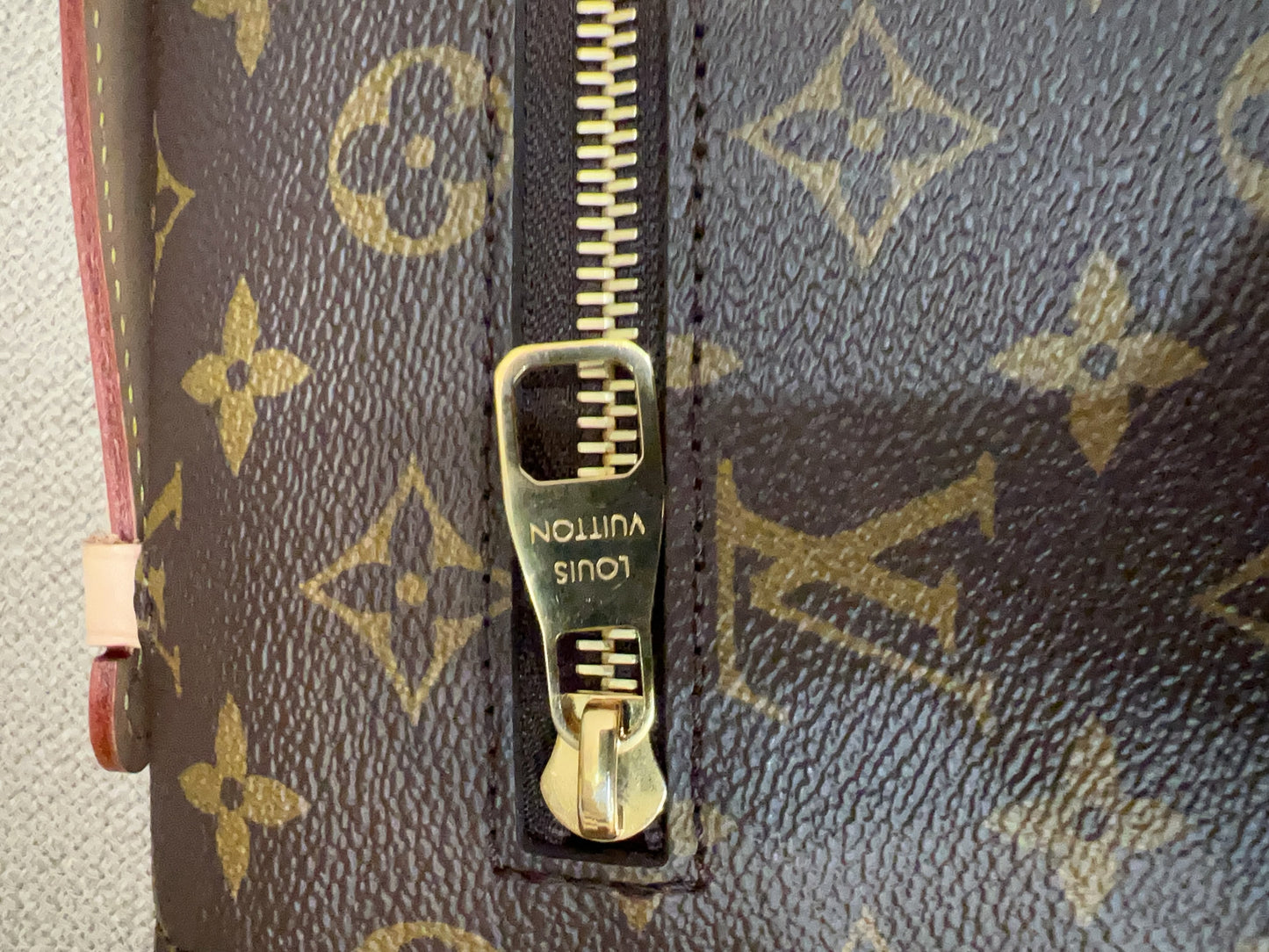 Louis Vuitton Monogram Pochette Métis
