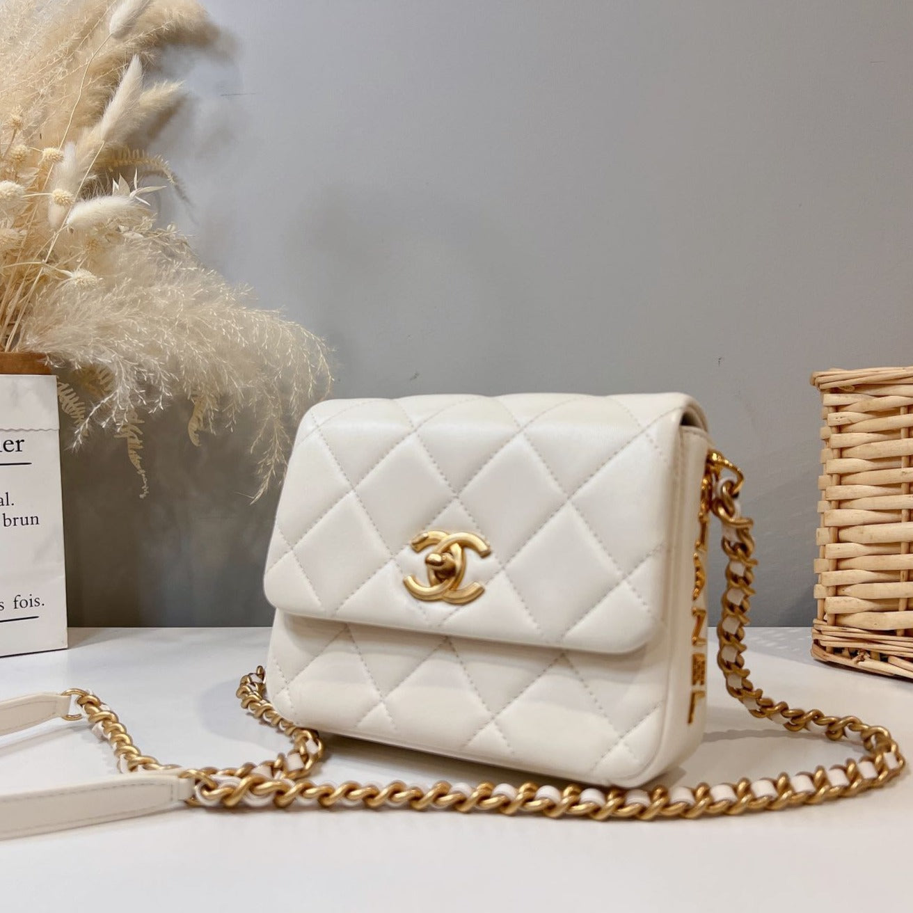 CHANEL 2021 WHITE LAMBSKIN SIDE NOTE SQUARE FLAP CROSSBODY