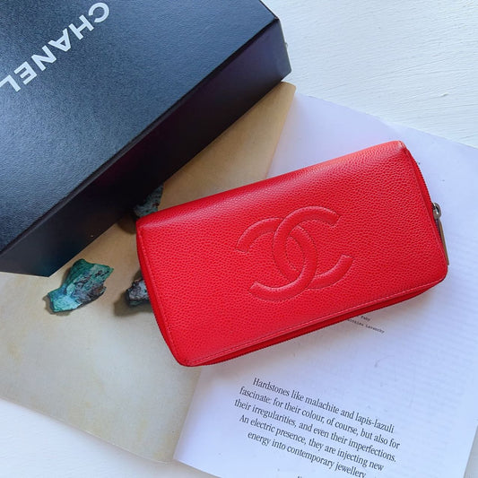 Chanel Caviar Interlocking CC Logo Timeless Continental Wallet Red