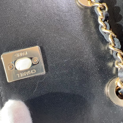 Chanel Lambskin Quilted Trendy CC Card Holder On Chain Black