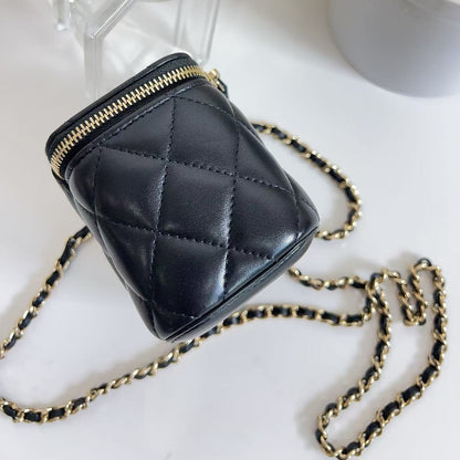 Chanel Lambskin Quilted Trendy Mini Vanity Case With Chain Black