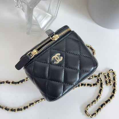 Chanel Lambskin Quilted Trendy Mini Vanity Case With Chain Black