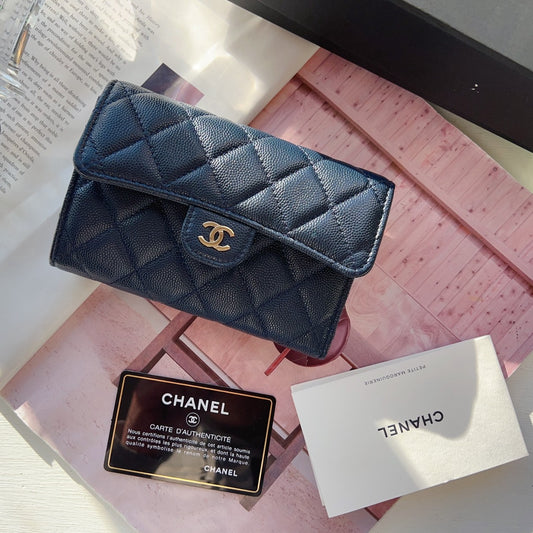 Chanel-carviar-medium-flap-wallet-blue