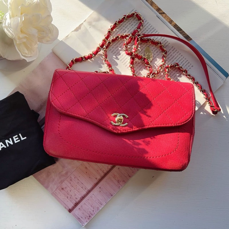 Vintage Chanel Coco Bar Bag ✨ #thenineties #vintageChanel  #vintagefashionfinds #nouvellevaguevintage | Instagram