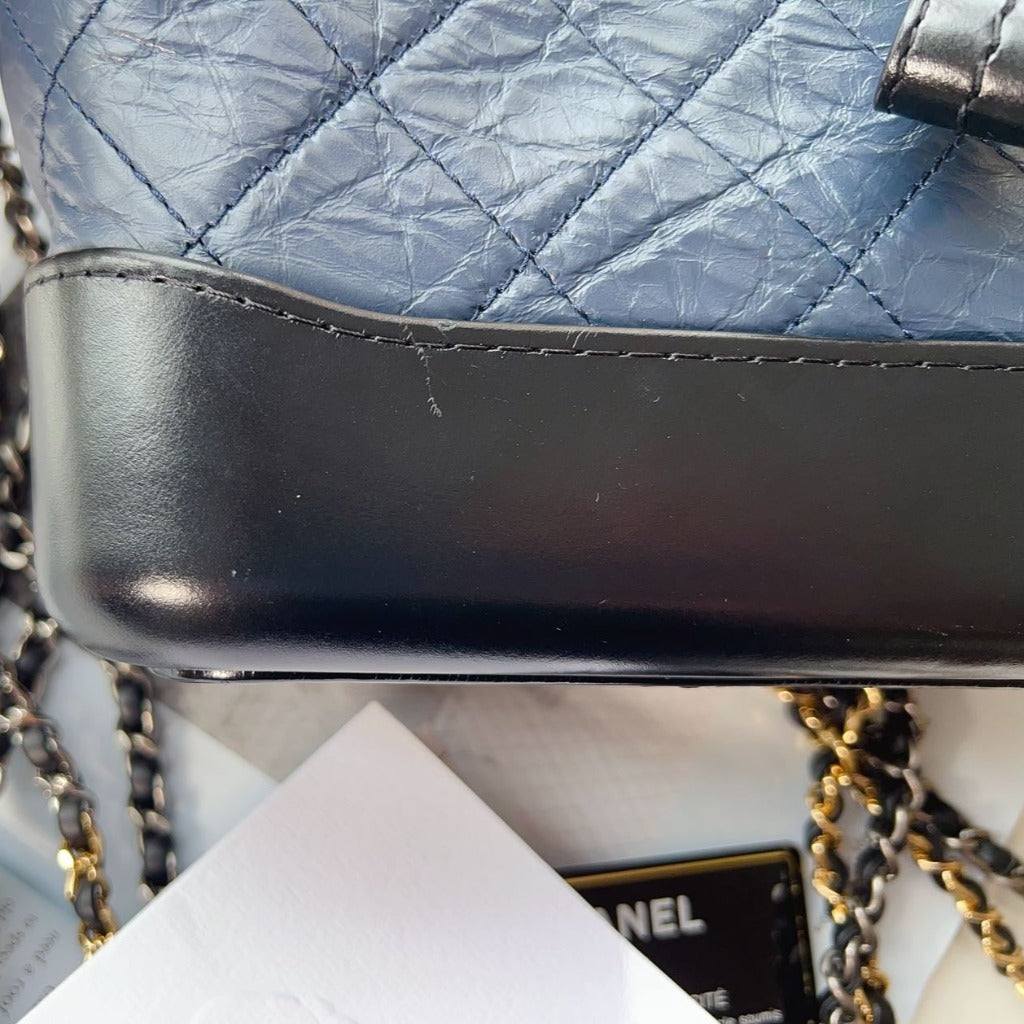 Chanel-Gabrielle-Hobo-Bag-Small-Aged-Calfskin-Navy/Blk6