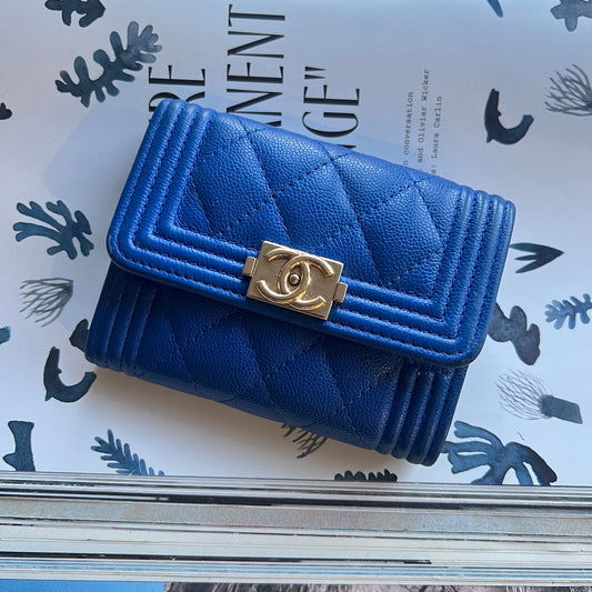 Chanel Blue quilted wallet 