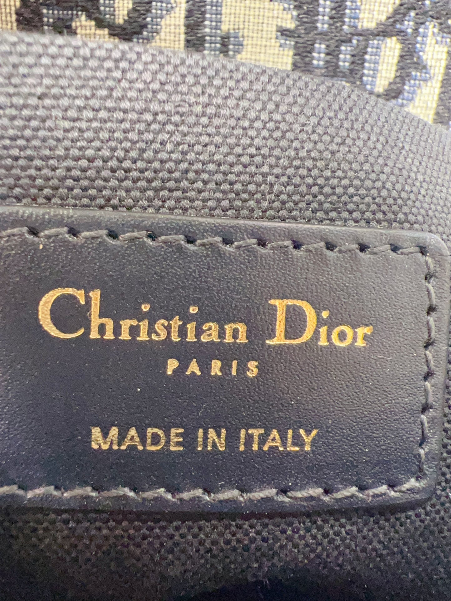 Dior 30 Montaigne Box Oblique