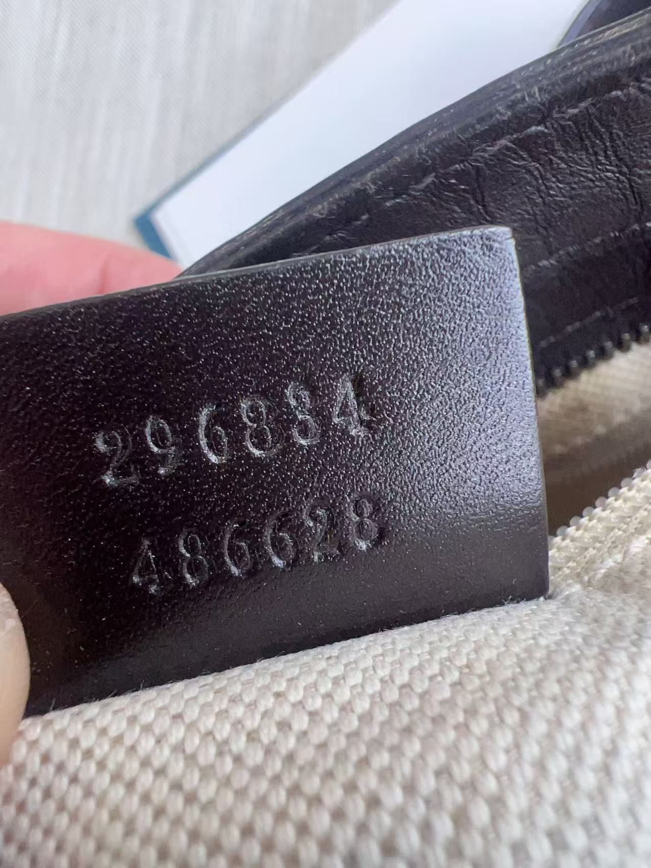 Gucci Crossbody Messenger Bag GG Canvas