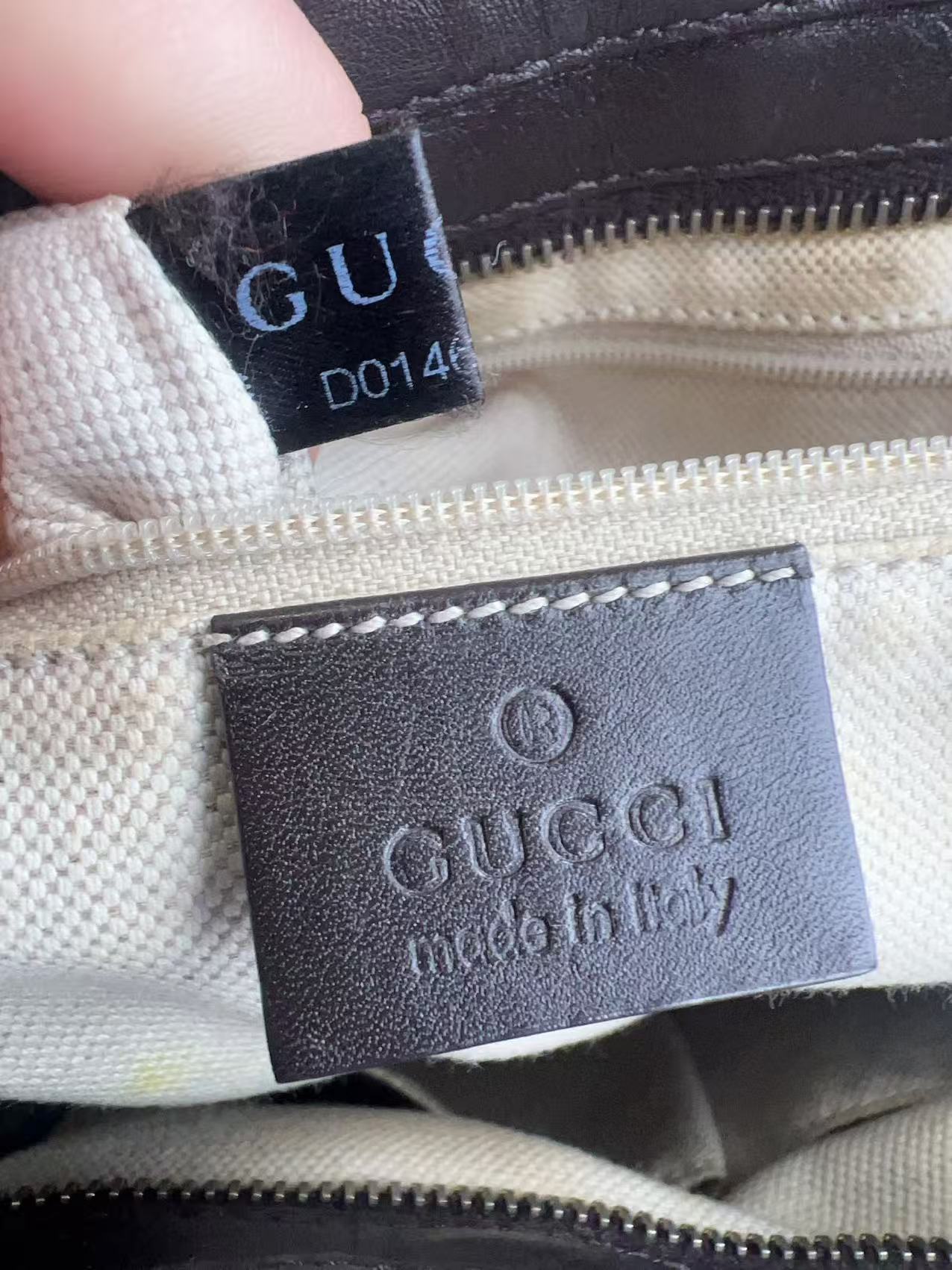 Gucci Crossbody Messenger Bag GG Canvas