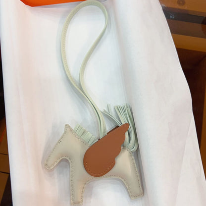 HERMÈS RODEO PEGASUS SIZE PM CHARM