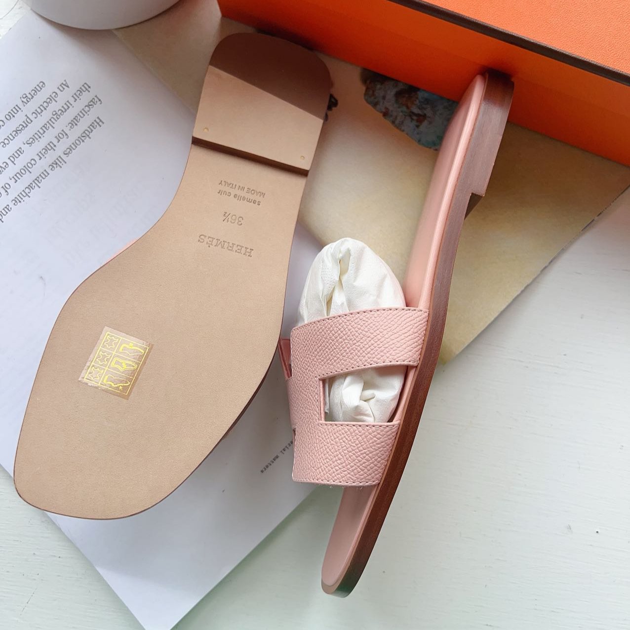 Hermès Oran Sandals Rose Pâle 36.5 New