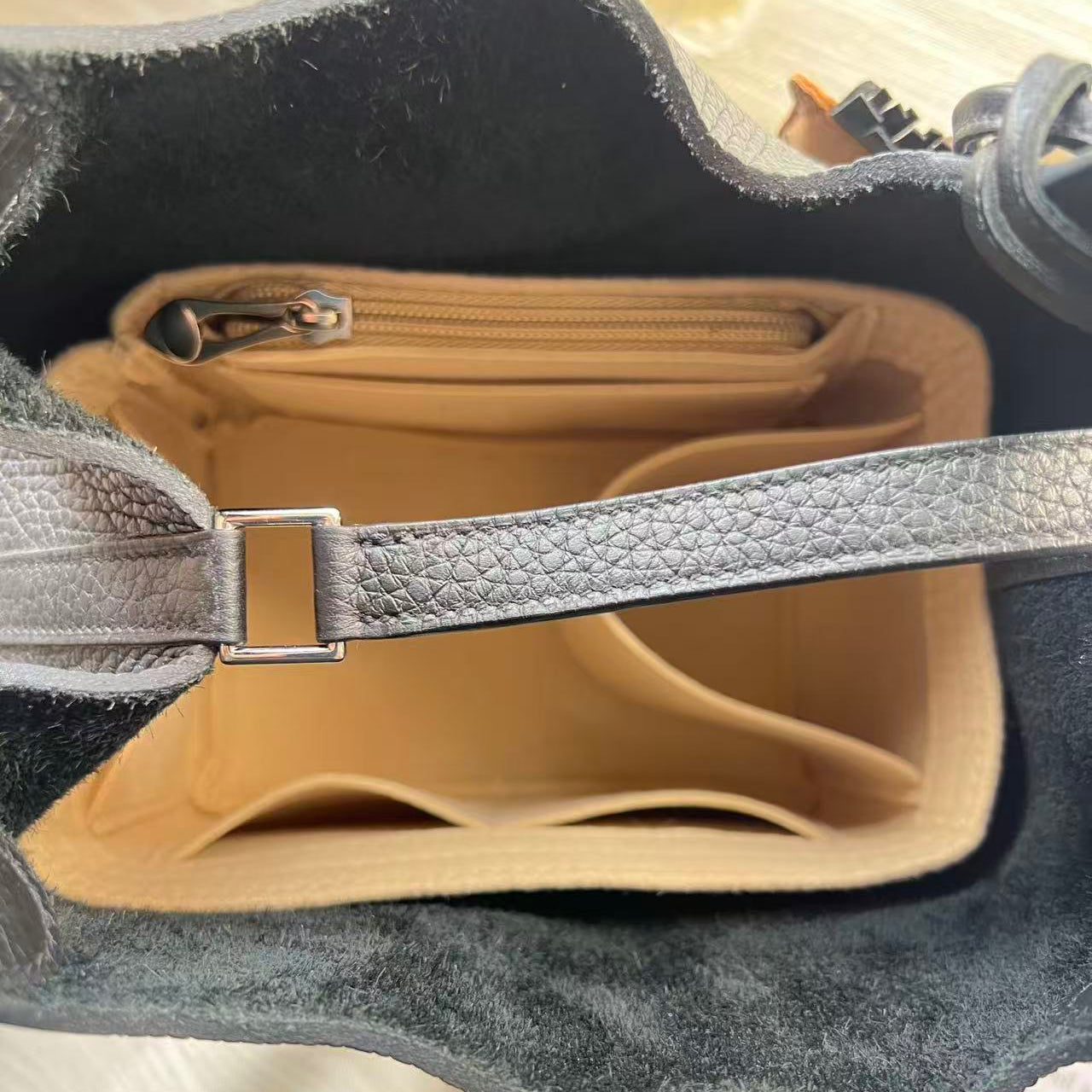 Hermès Picotin 18 Black Palladium Hardware