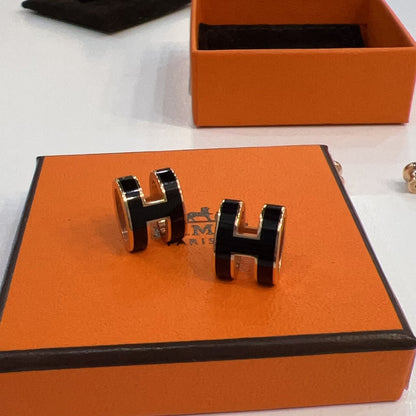 Hermes Pop H Stud Earrings Black