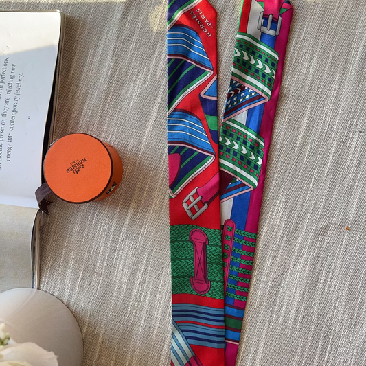 Hermes Red/Green/Blue Silk Graphic Printed Twilly