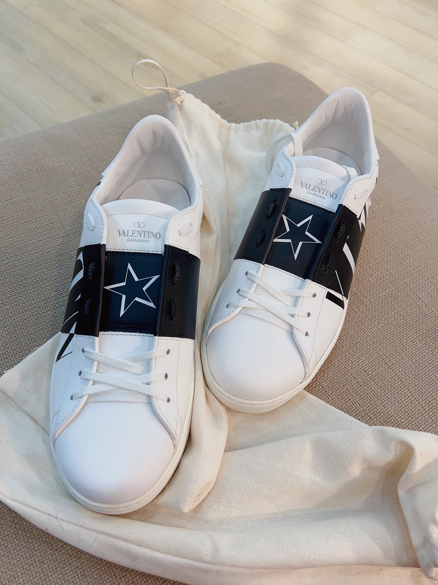 Valentino Sneaker Size42.5 New