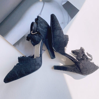 Chanel-Lace-Vintage-style-Heels-butterfly