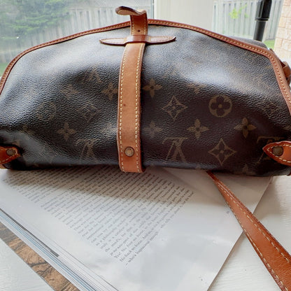 Louis Vuitton Monogram Saumur 30