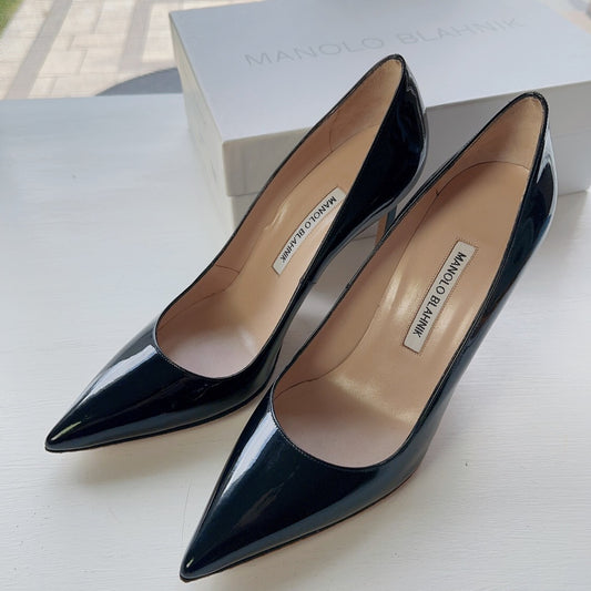 Manolo Blahnik Black Patent Pointed-Toe Pump 