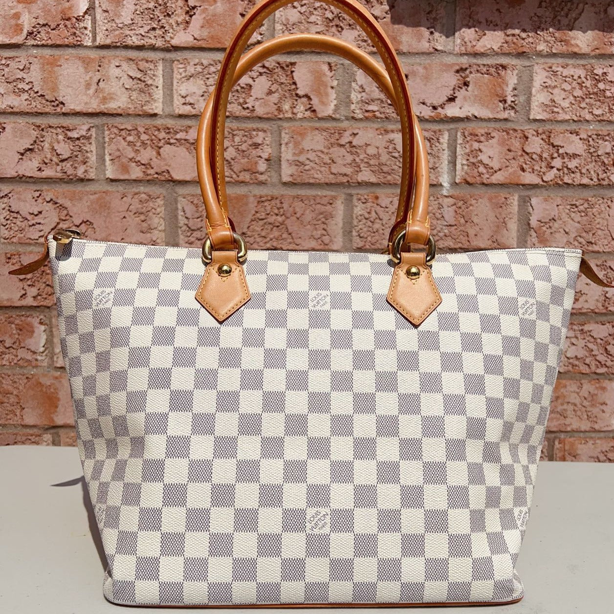 LOUIS VUITTON Damier Azur Saleya White