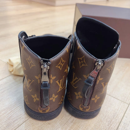 Louis Vuitton Monogram Canvas High Top Sneakers Size8