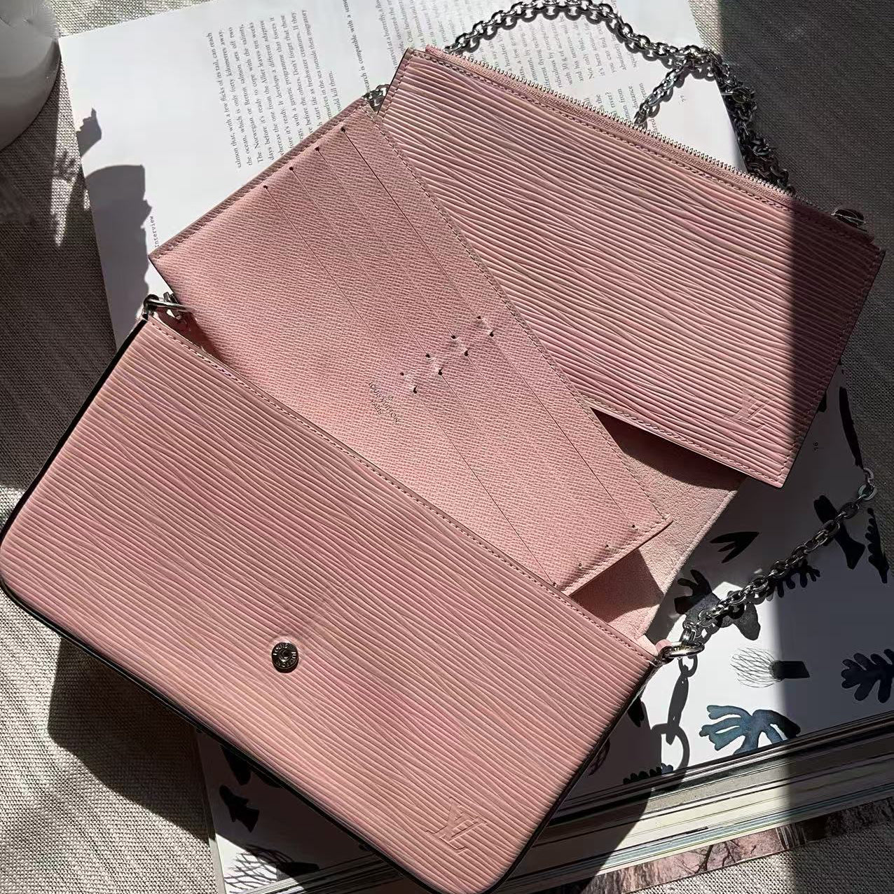 Pink textured handbag with chain strap