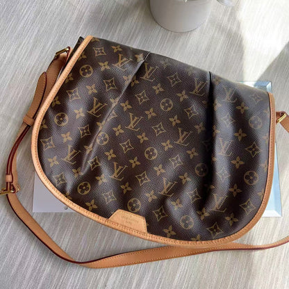 Louis Vuitton Monogram Menilmontant MM
