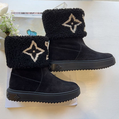 Louis Vuitton Suede Calfskin Shearling Snowdrop Flat Ankle Boot 36