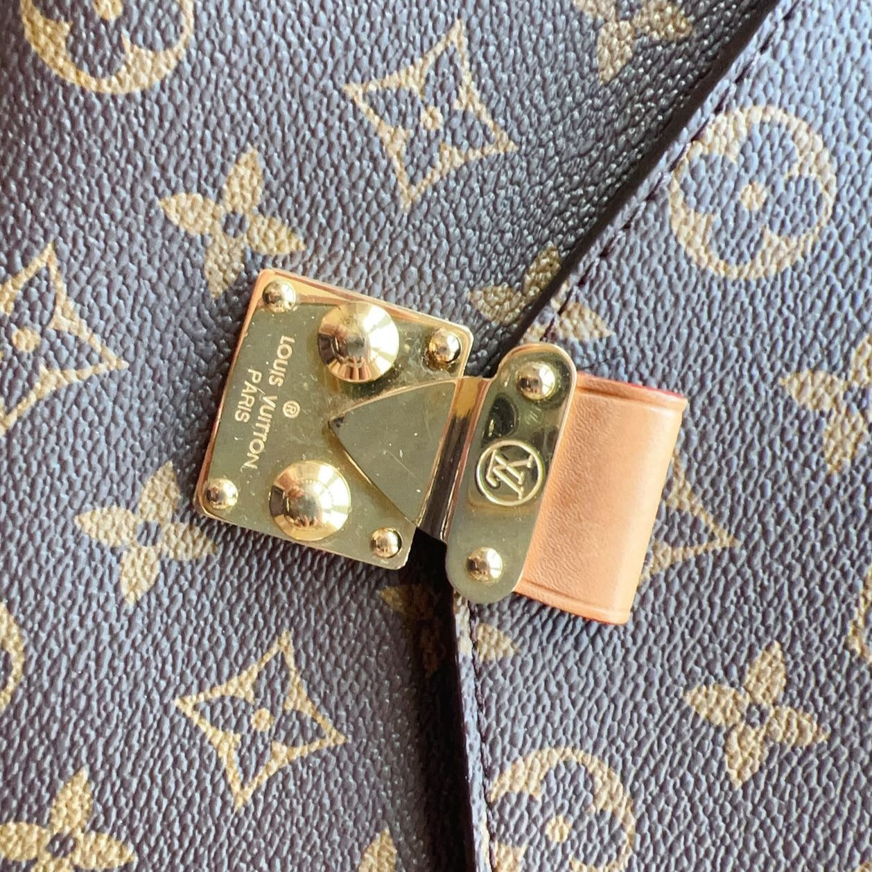 Louis Vuitton Microshipped Monogram Pochette Métis