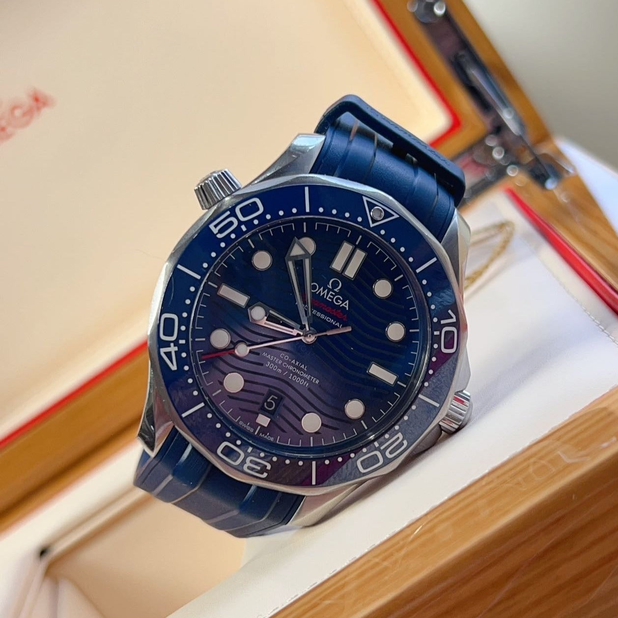 Omega Seamaster Diver 300m Co-Axial Master Chronometer 42mm