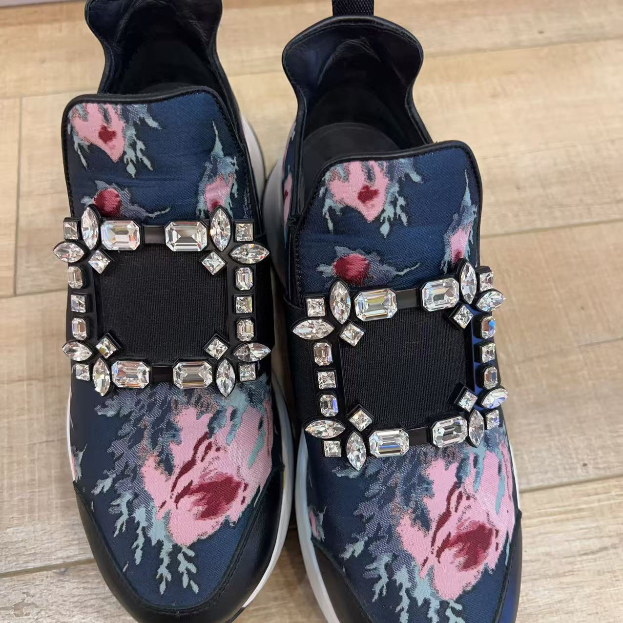 ROGER VIVIER Run Buckle Floral-print Sneakers