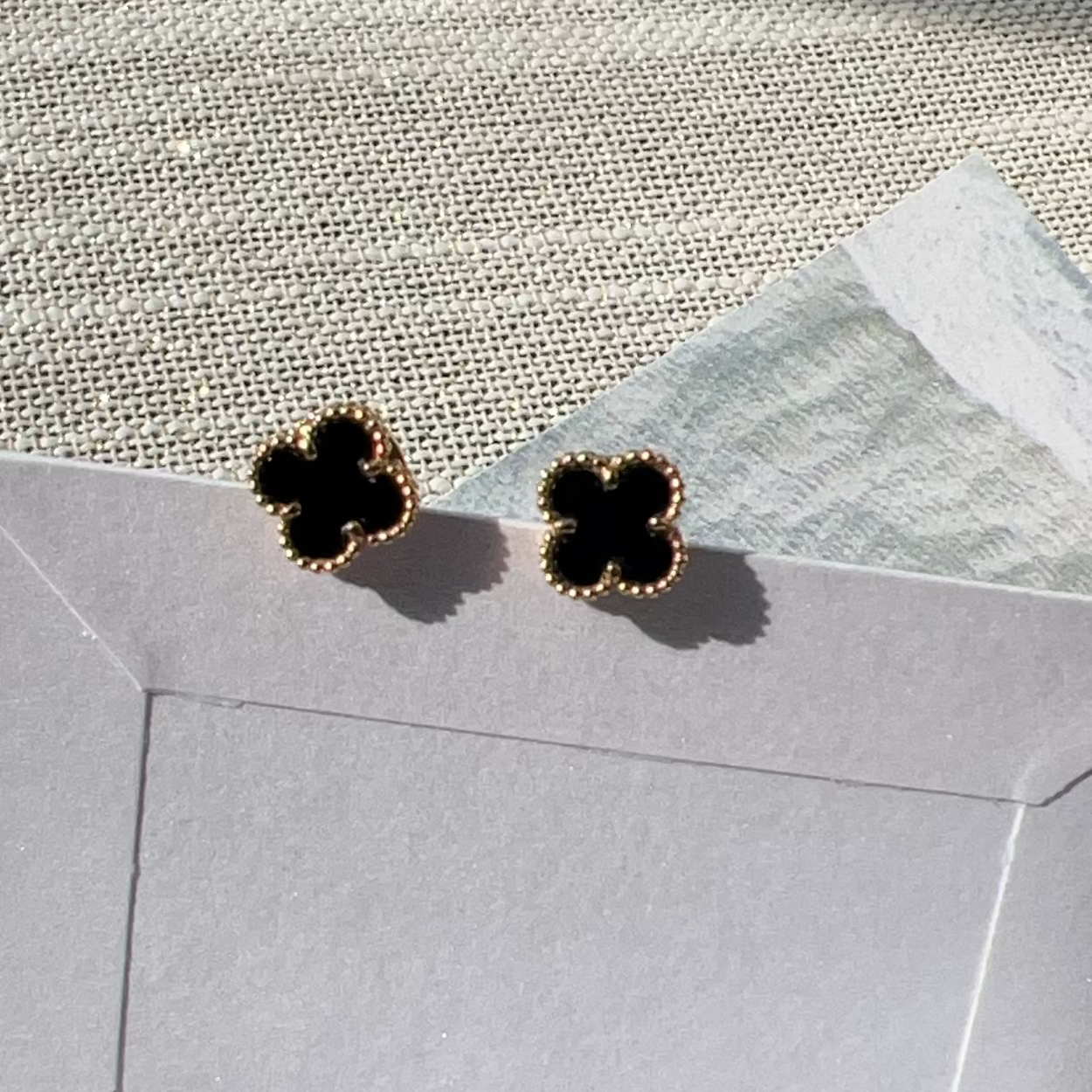 Van Cleef & Arpels Sweet Alhambra 1 motif Onyx Earrings