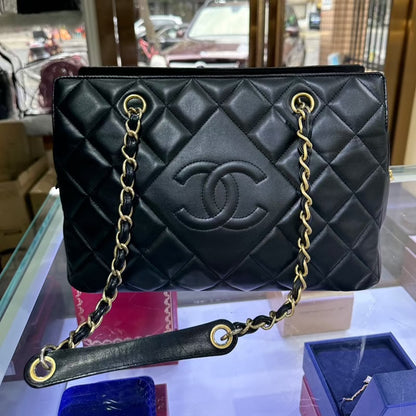 Chanel Chain Shoulder bag Black Lambskin