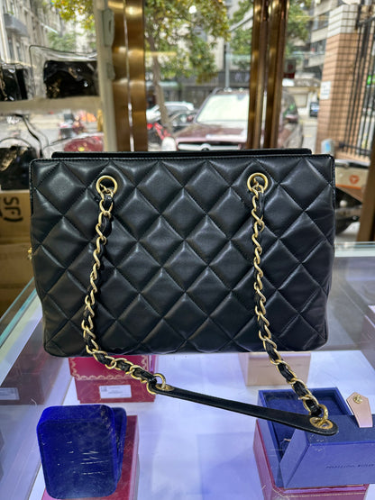 Chanel Chain Shoulder bag Black Lambskin