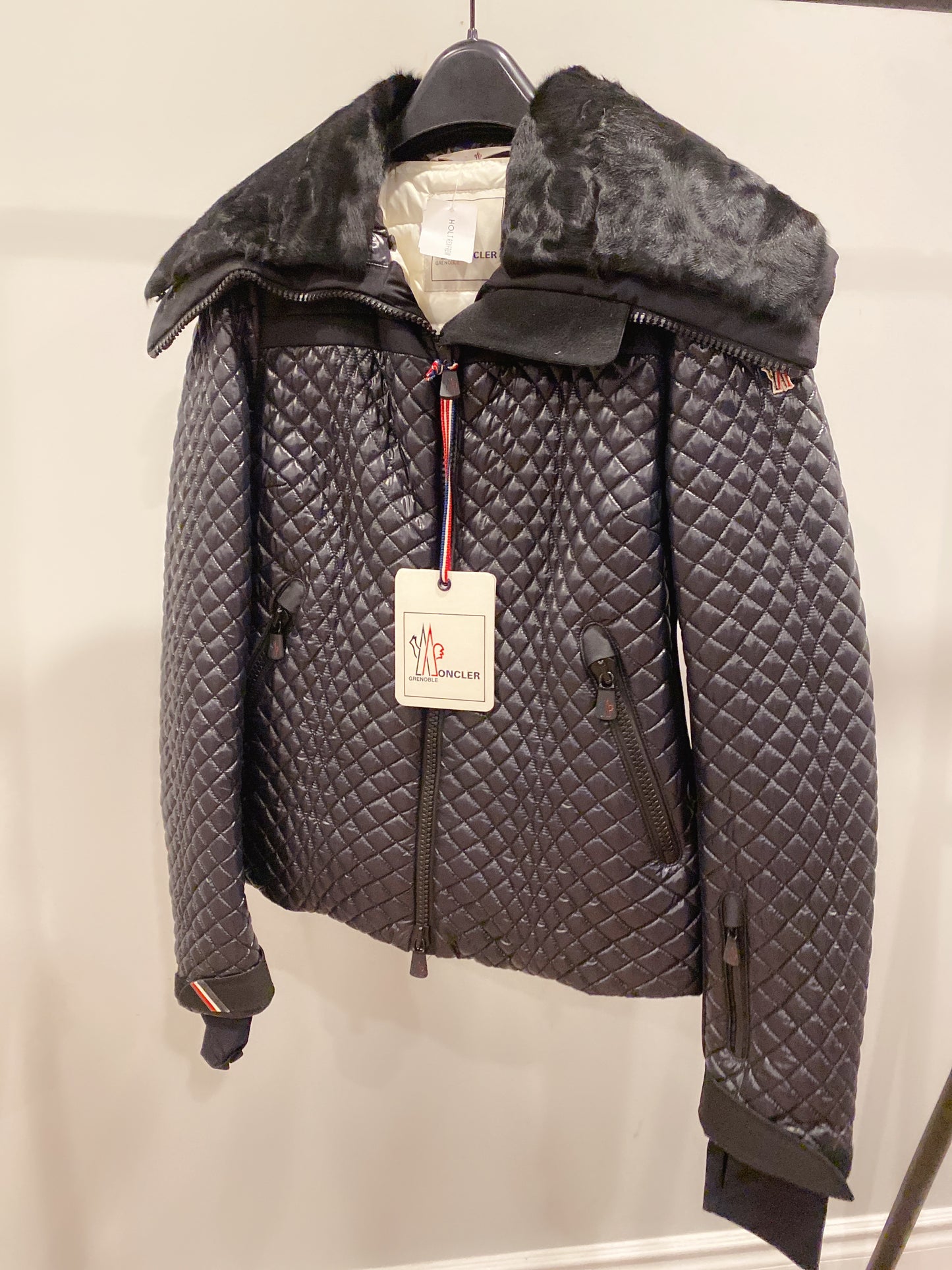 Moncler Leschaux Size1