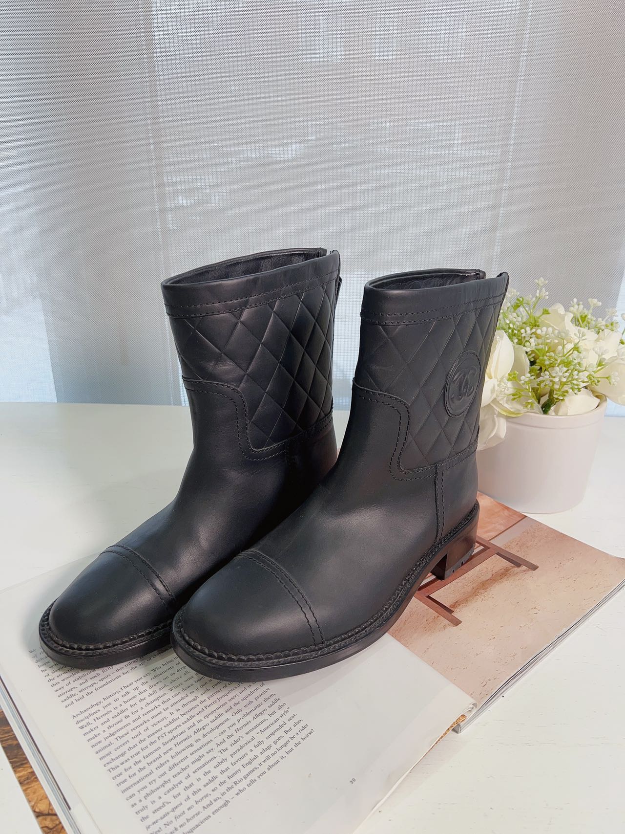 Chanel Black Leather Boots Size38 New