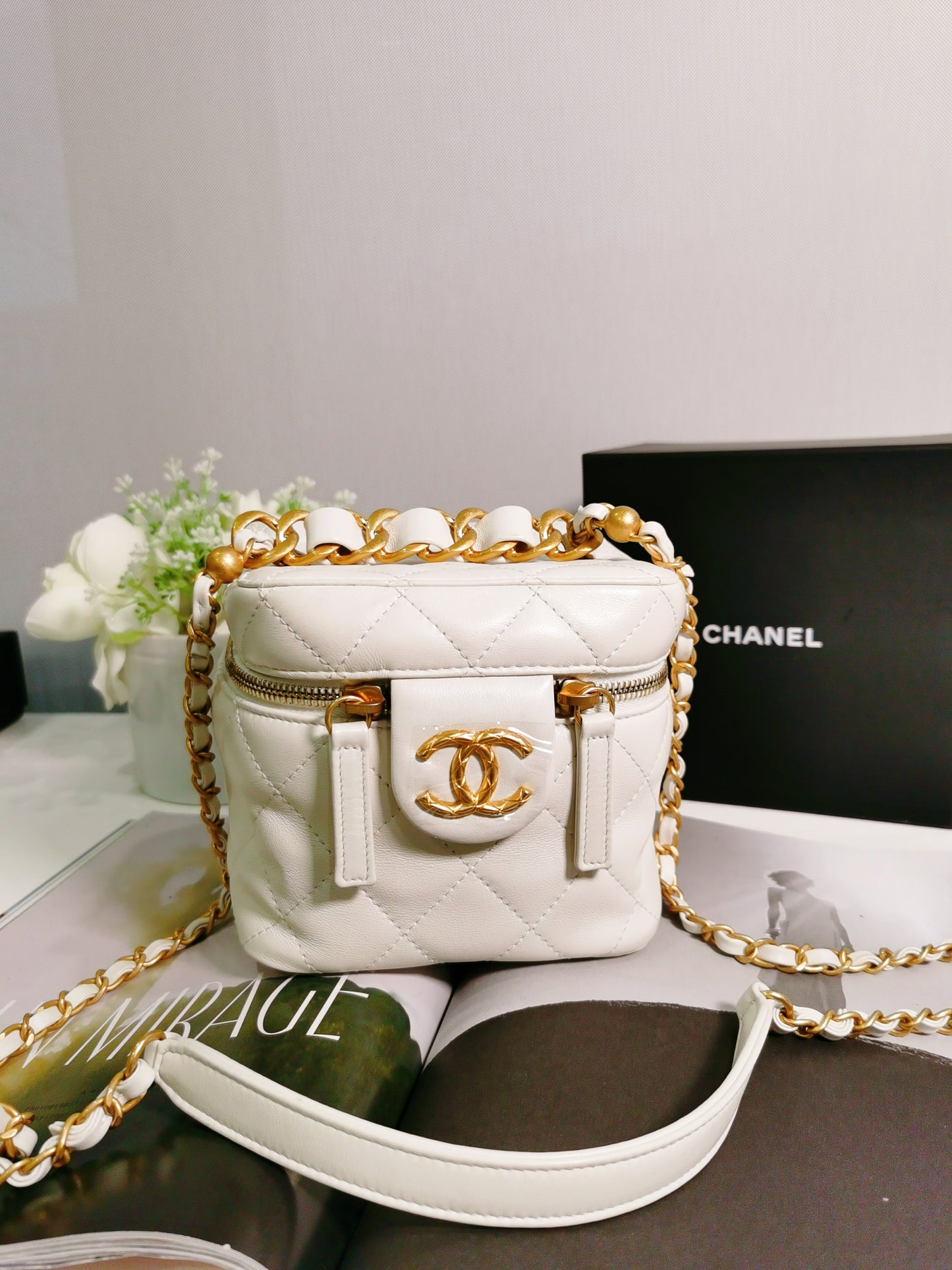 Chanel Small Vanity with chain Case 22S