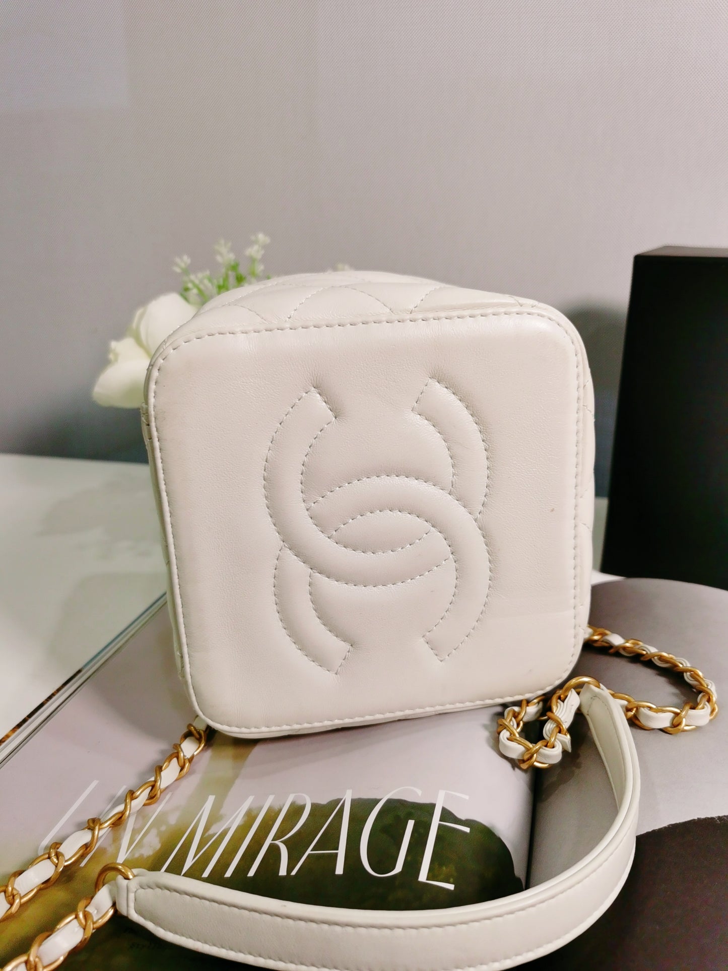 Chanel Small Vanity with chain Case 22S
