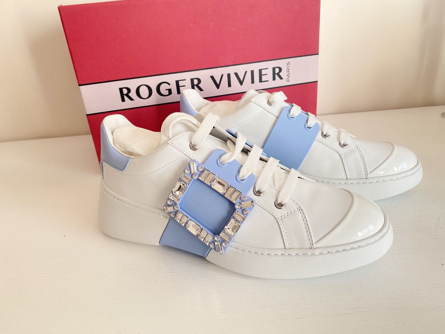 New Roger Vivier Size10