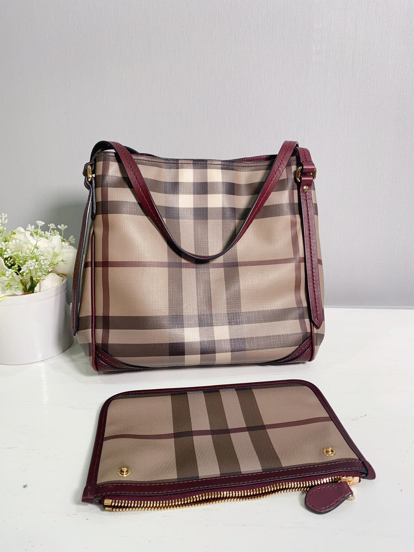 Clearance Burberry House Check Shoulder Bag