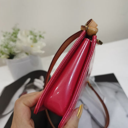 Louis Vuitton Vernis Pochette Pink